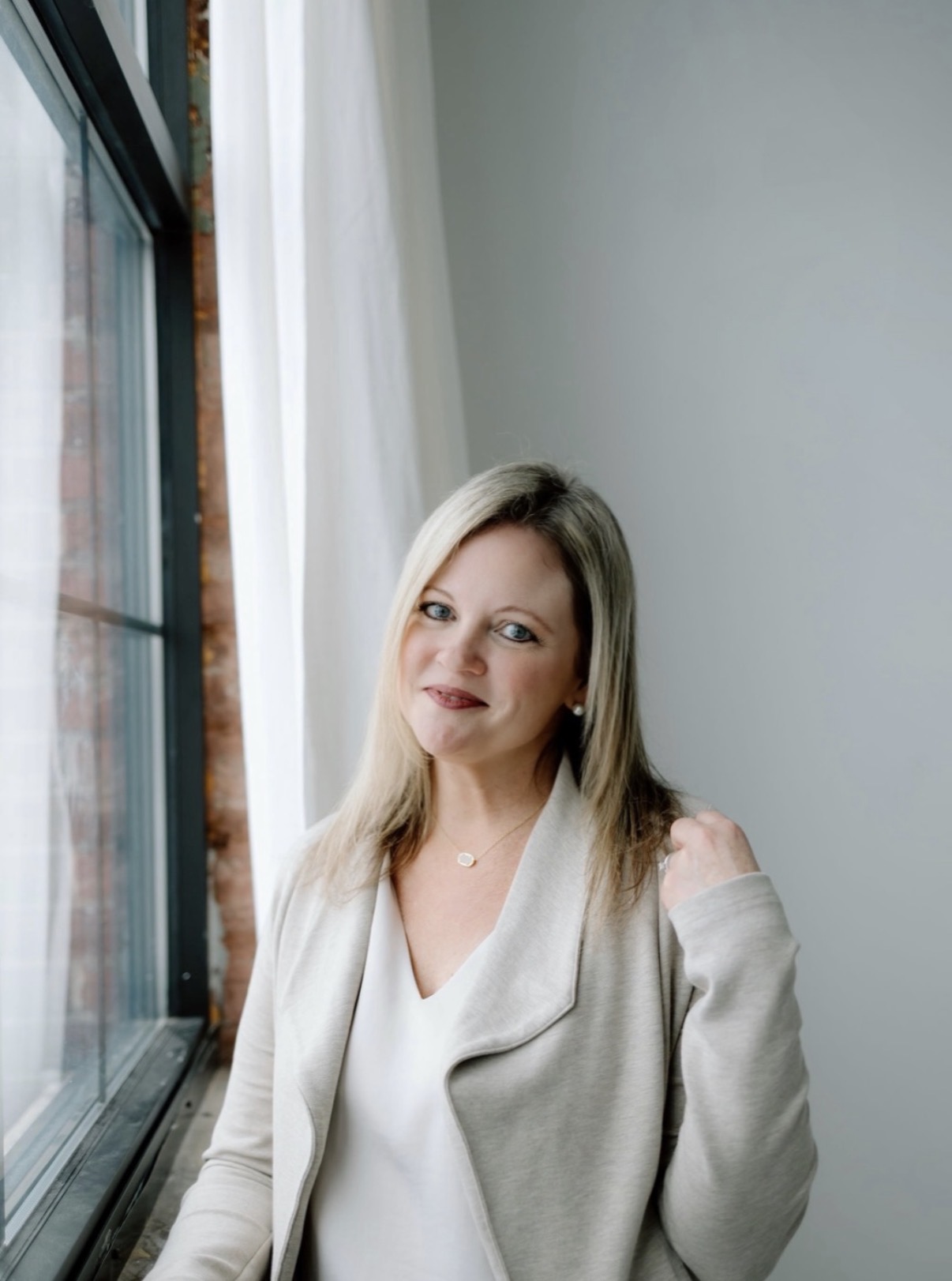 Jen-Shulander-Real-Estate-Agent